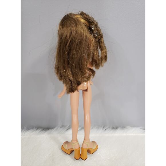 Vintage Bratz Doll Strut It Yasmin - Picture 7 of 8